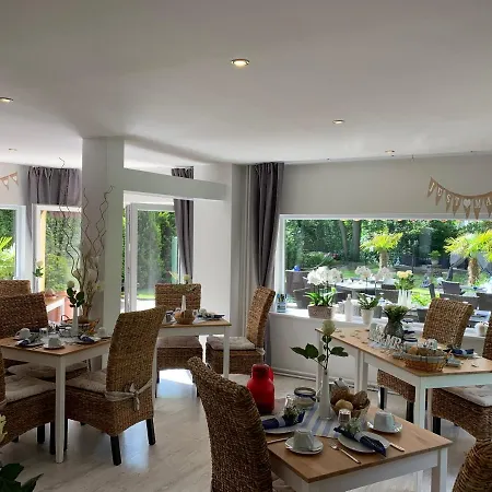 בית הארחה Gaestehaus Schwentineblick