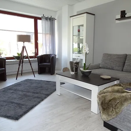 Gaestehaus Schwentineblick ゲストハウス 3*
