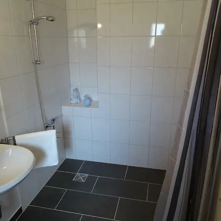 Gaestehaus Schwentineblick ゲストハウス 3*