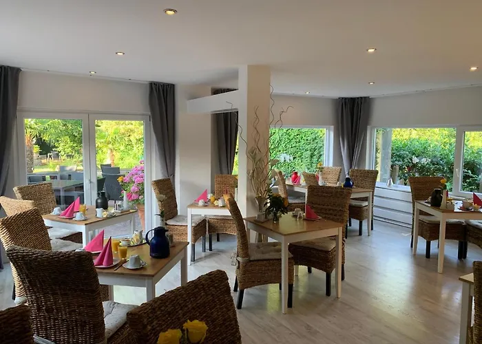 Gasthuis Gaestehaus Schwentineblick 3*